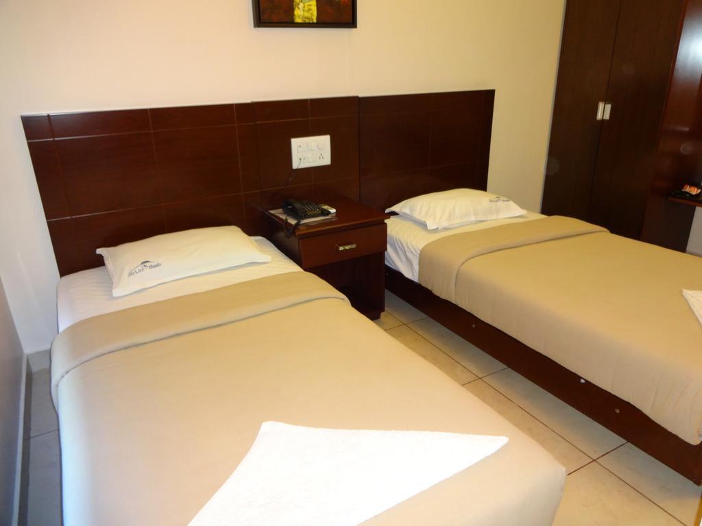 Hotel Sky Lite Coimbatore Exterior photo